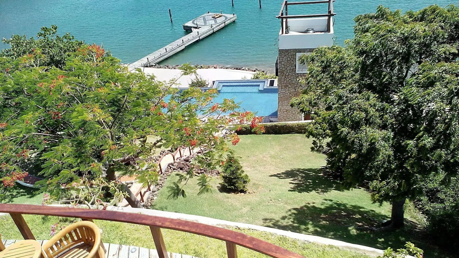 מלון St. George's Mount Hartman Bay Estate 5*,